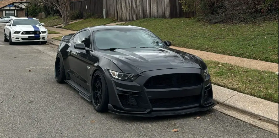 2015 Mustang
GT  (2016 shadow black GT)