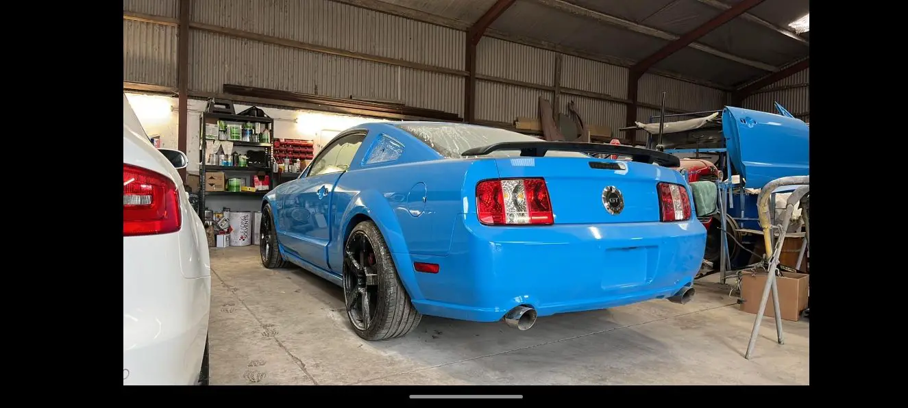 2006 Mustang
GT_46L  (Baby Blue)