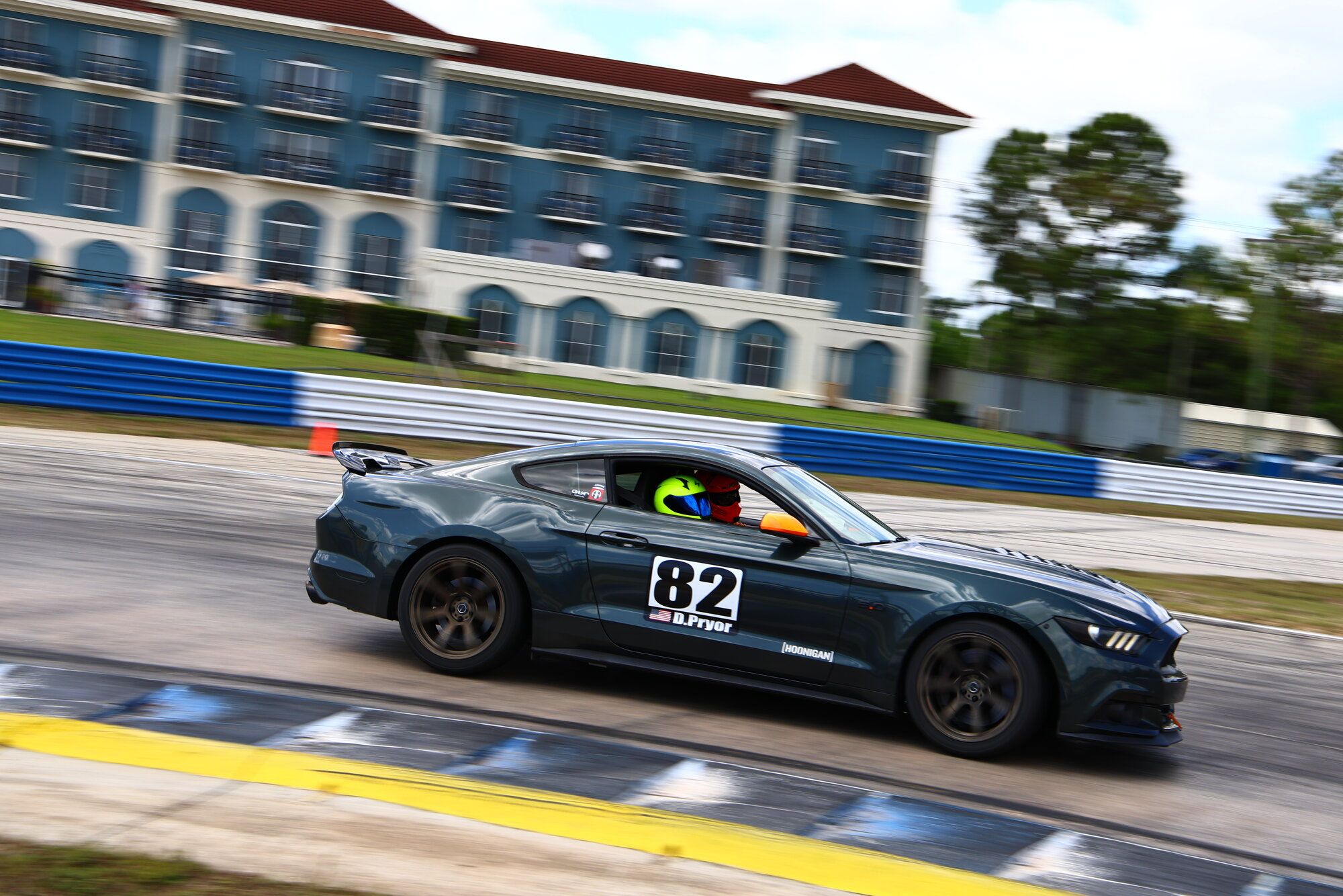 2015 Mustang
GT  (Goon.0h)